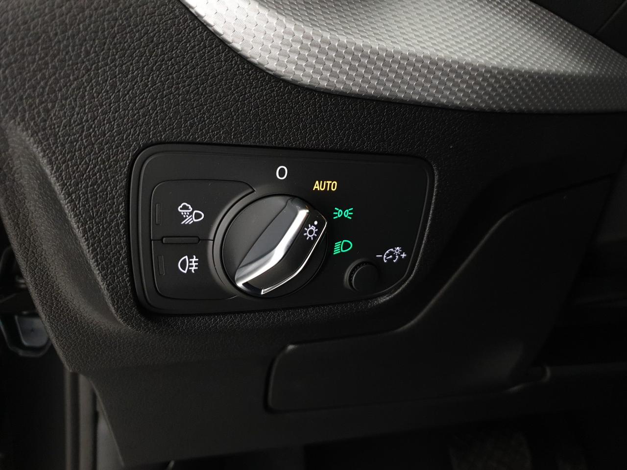 35TFSI 150CV S tronic Identity Black