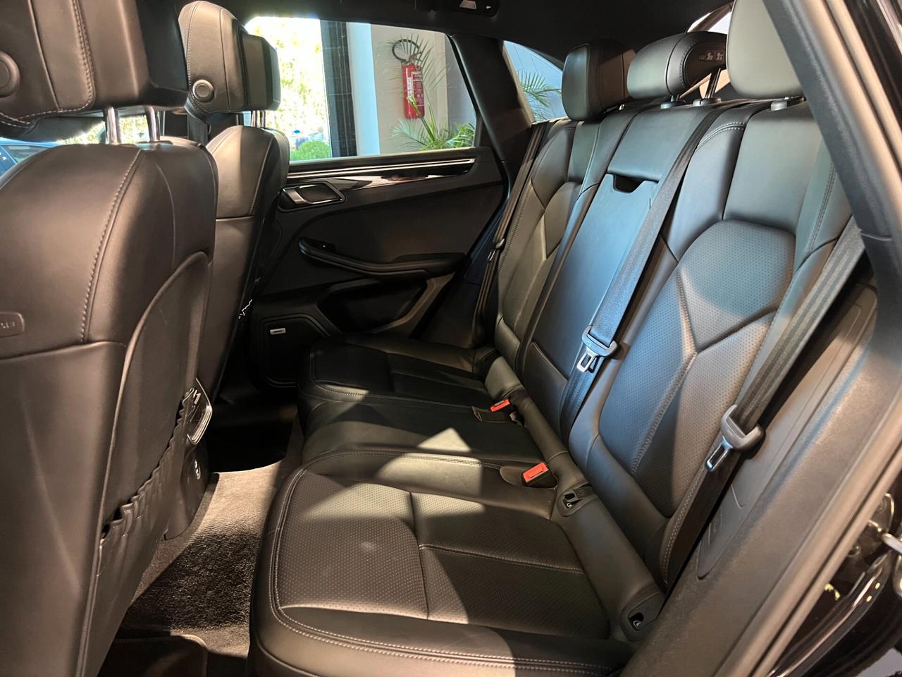 Porsche Macan 2.0 PASM PNEUMATICHE