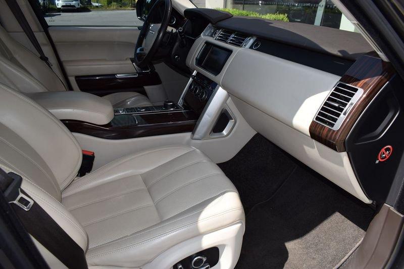 Land Rover Range Rover 4.4 SDV8 Vogue