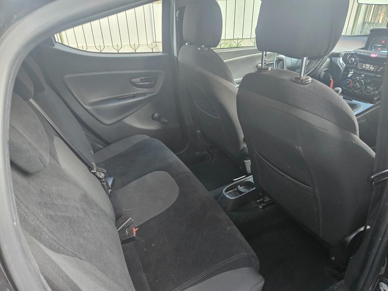 Lancia Ypsilon 1.2 69 CV 5 porte S&S Gold