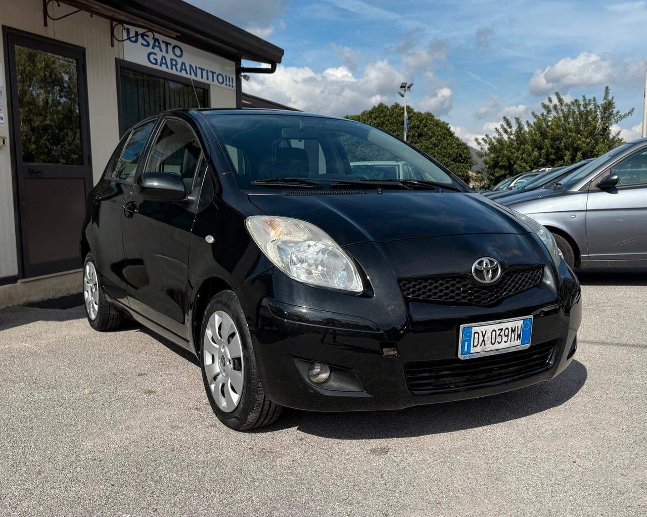 Toyota Yaris 1.4 D-4D DPF 5 porte Sol