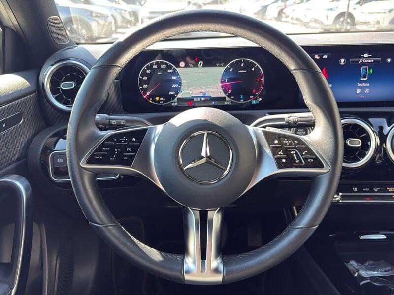Mercedes-Benz Classe A A 180 d Progressive Advanced