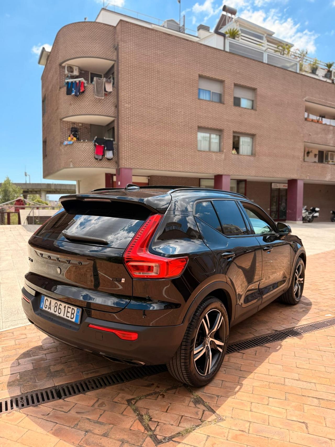 Volvo XC40 D3 Geartronic R-design N1