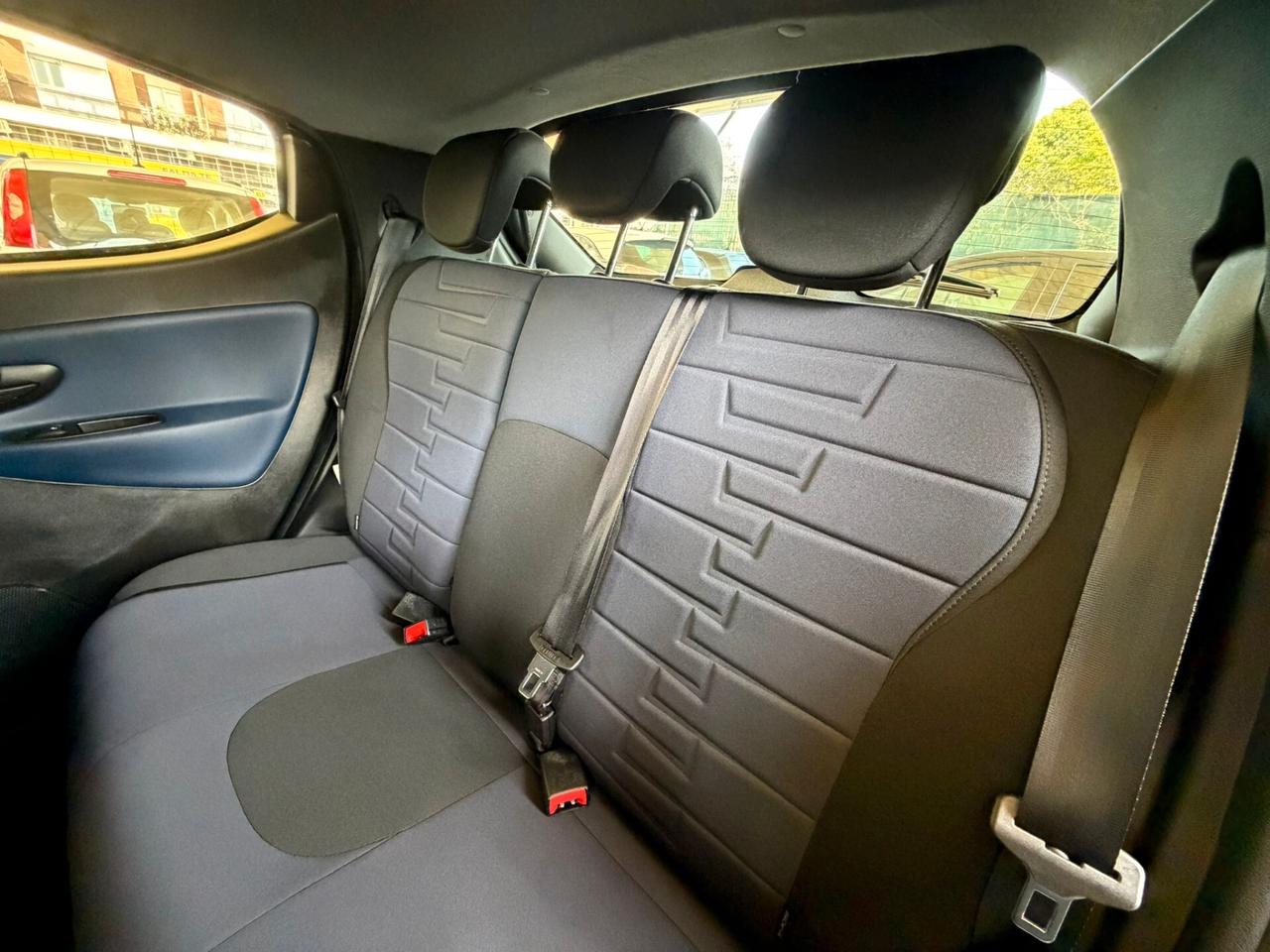 LANCIA YPSILON 1.0 HYBRID PLATINO **PREZZO REALE**