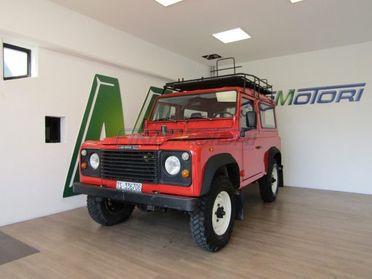 LAND ROVER Defender 90 2.5 84 CV 3 porte 6 POSTI