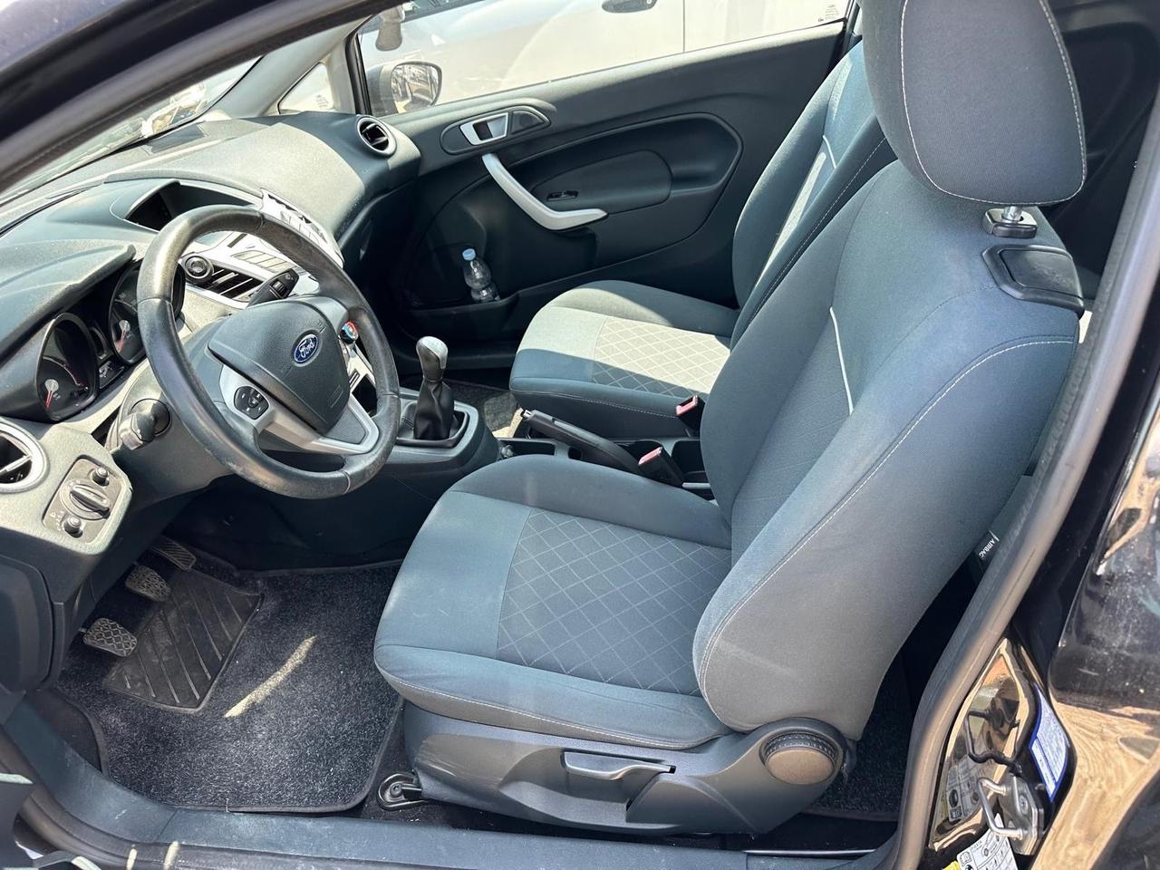 Ford Fiesta 1.4 TDCi 70CV 3 porte Titanium neopatentati