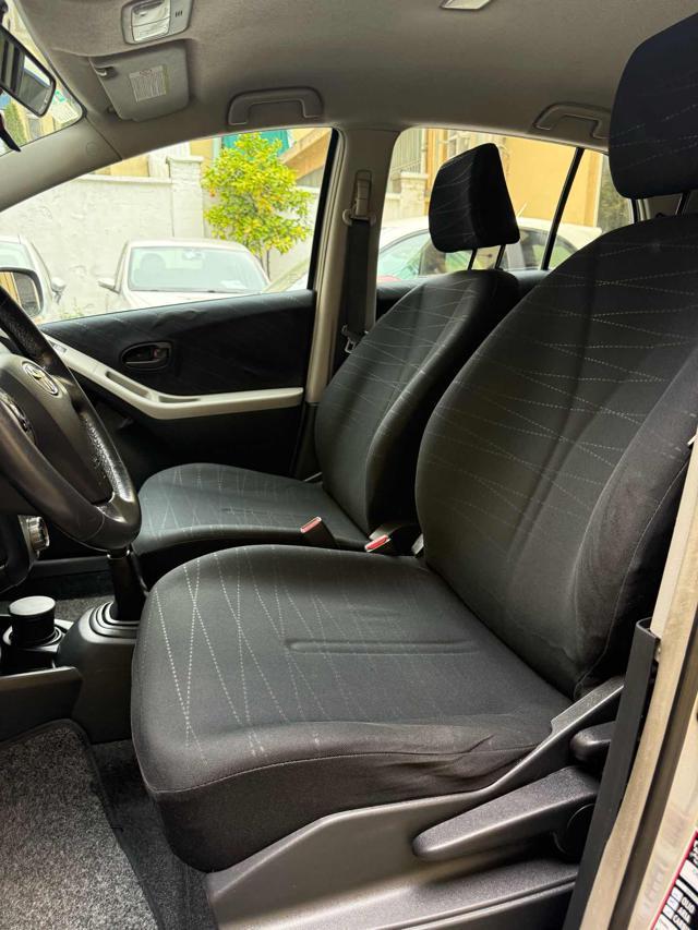 TOYOTA Yaris 1.4 D-4D 5 porte Sol