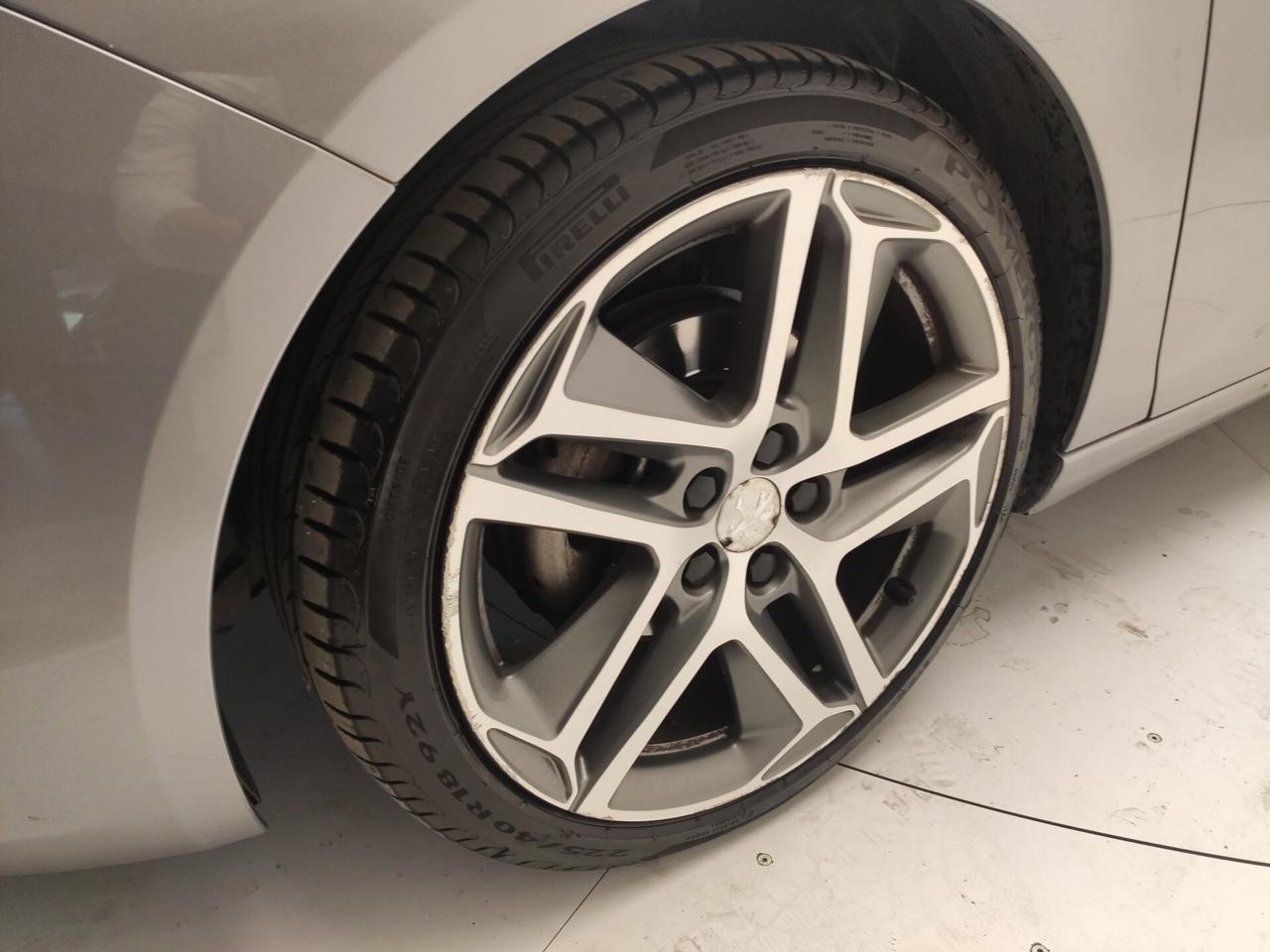 Peugeot 308 BlueHDi 150 S&S SW Allure