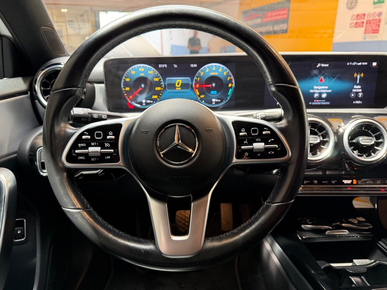Mercedes-benz A 250e PLUG-IN Sport
