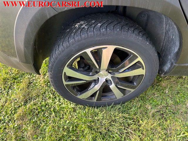 PEUGEOT 2008 BlueHDi 100 S&S Allure