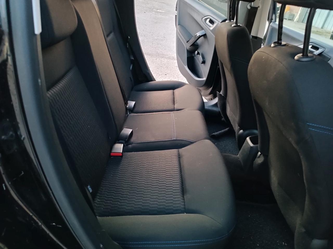 Peugeot 208 2018---1.2 Benzina Neopatentati