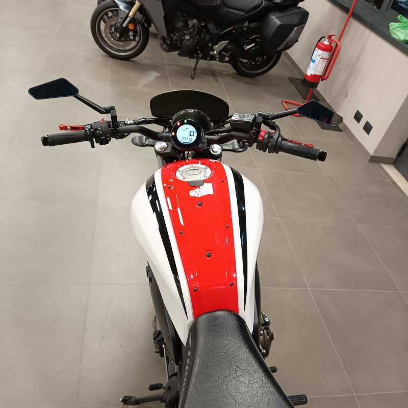 Yamaha XSR 700 - 2022