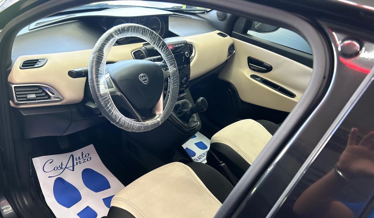 Lancia Ypsilon 1.3 Multijet 95cv Platinum 11/2013