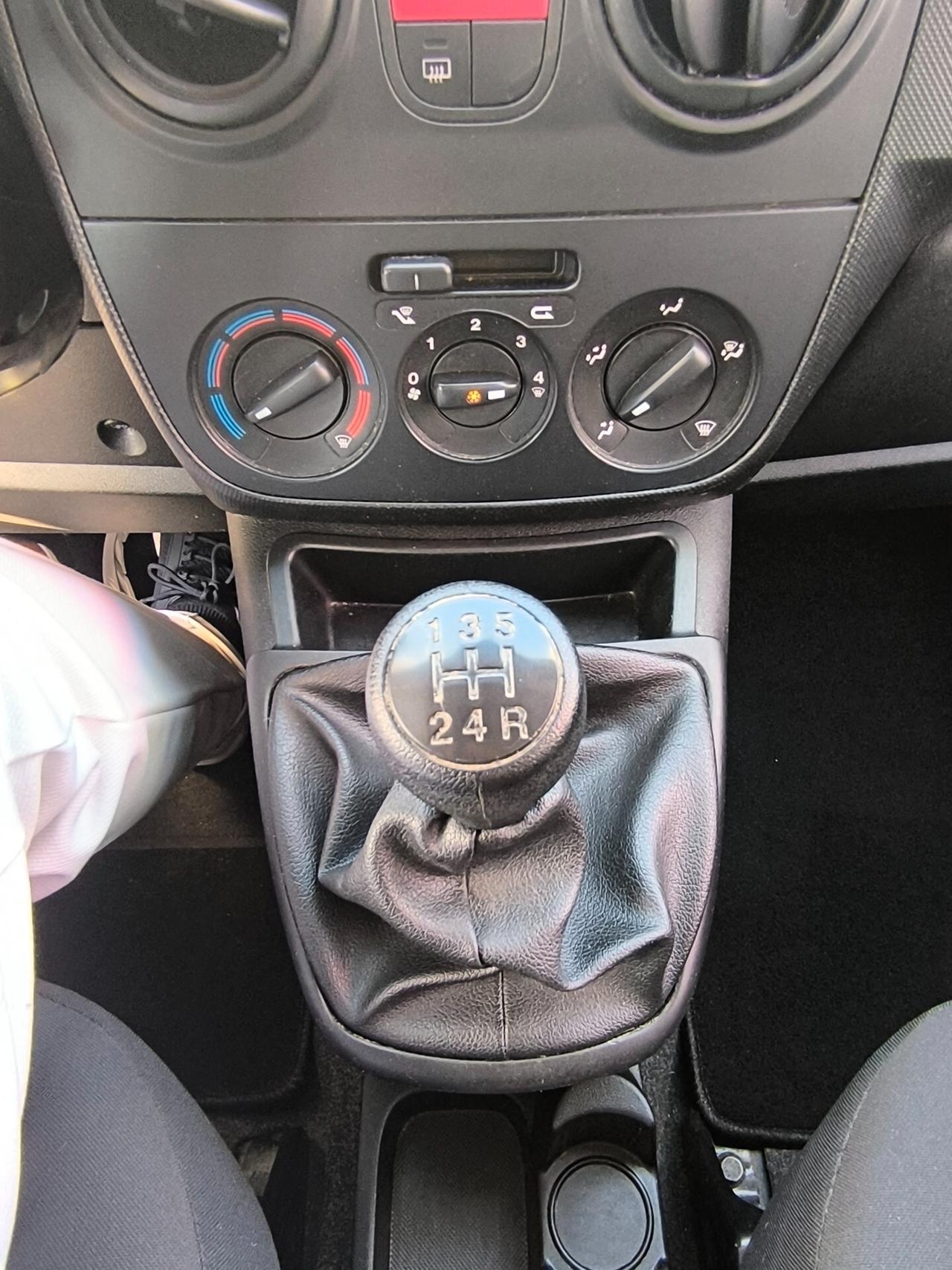 Fiat Qubo 1.3 MJT 80 CV Lounge