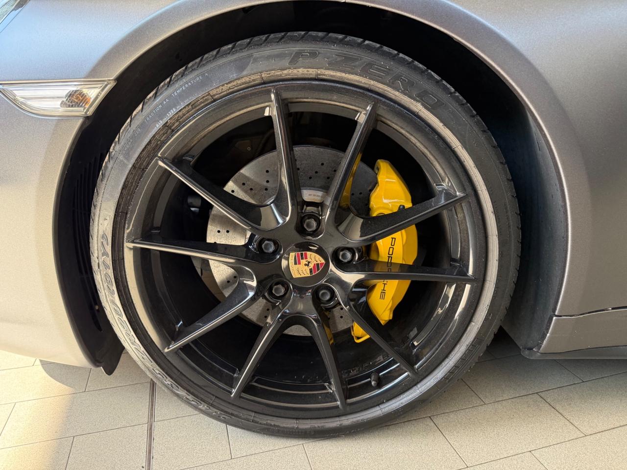 Porsche 911 3.8 Carrera 4S Coupé