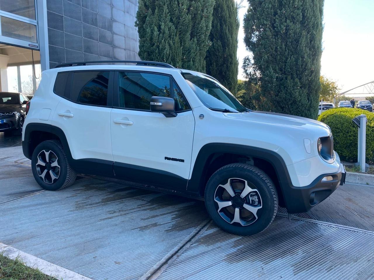 Jeep Renegade 1.3 T4 240CV PHEV 4xe AT6 Trailhawk