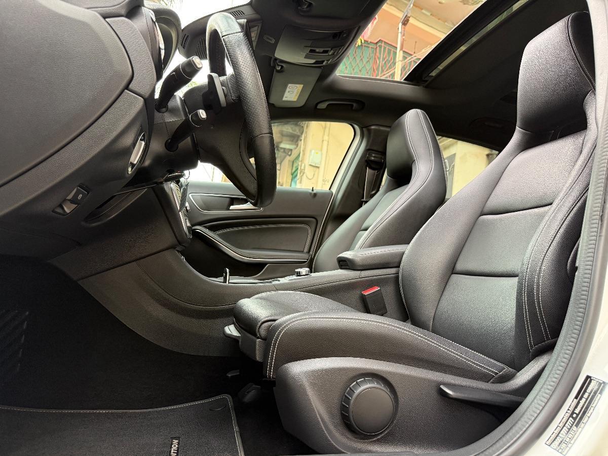 Mercedes GLA 200d Premium AMG Night Edition 136CV