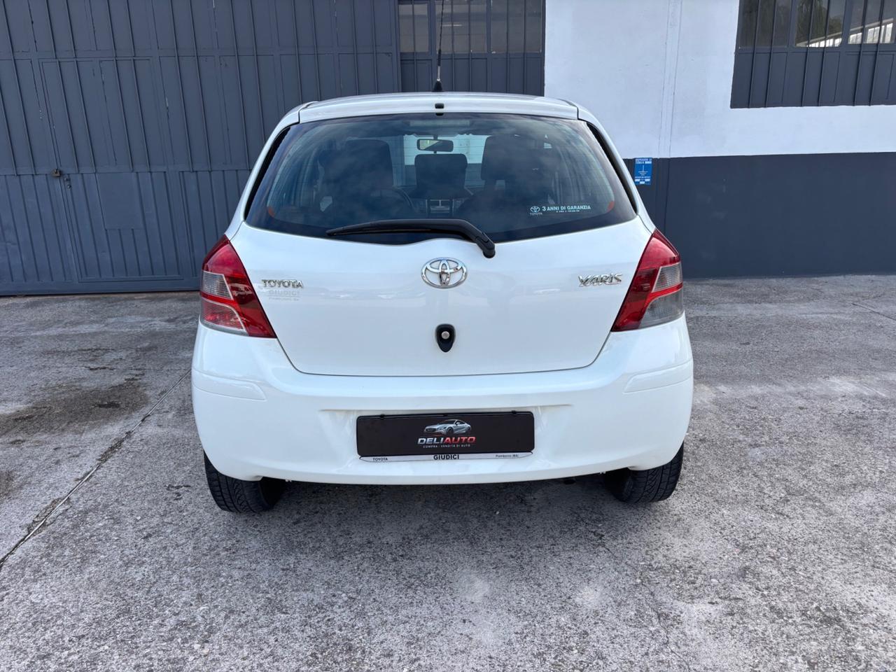 Toyota Yaris 1.0 benzina. Garanzia 12mesi. Neopatentati