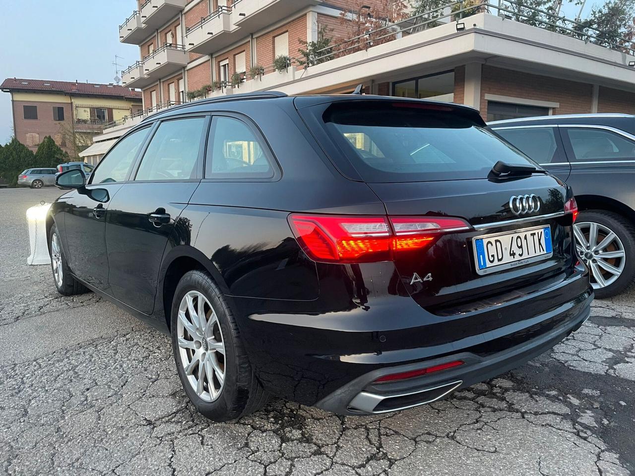 Audi A4 Avant 40 TDI MHEV S tronic Business IVA ESPOSTA