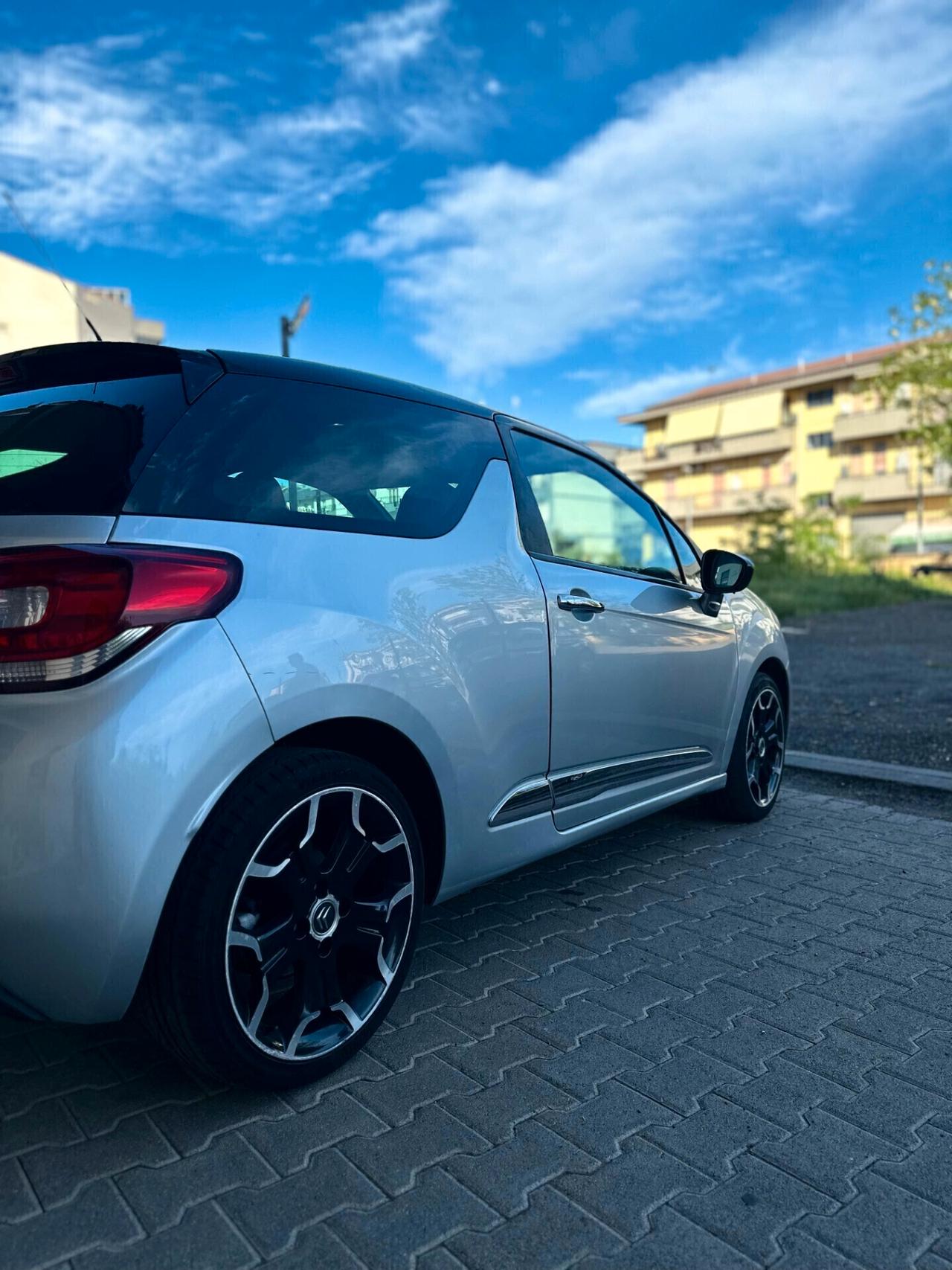 Ds DS3 DS 3 1.6 e-HDi 90 airdream Ultra Prestige