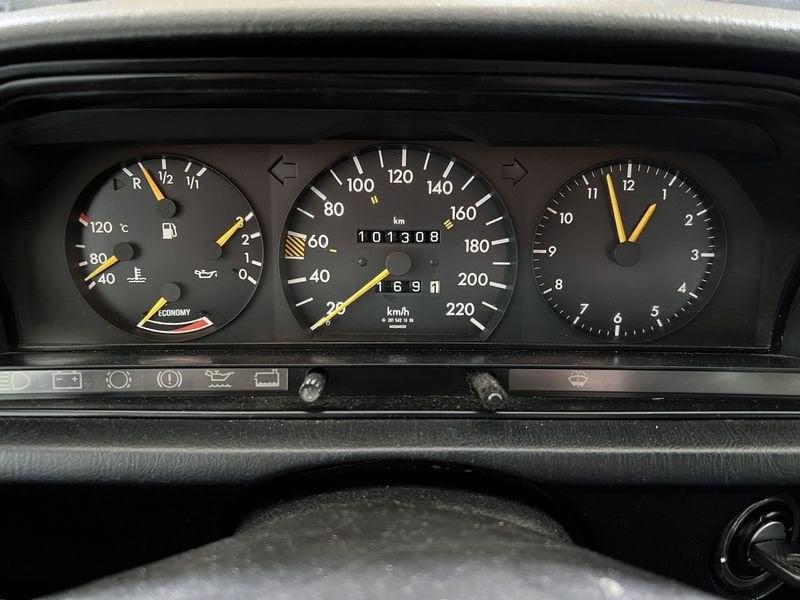 Mercedes-Benz 190 2.0