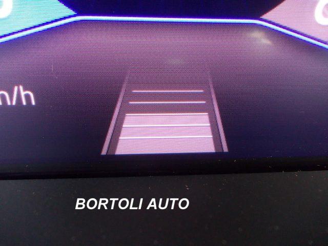 VOLKSWAGEN Golf 1.0 eTSI 14.000 KM EVO DSG LIFE AUTOMATICA