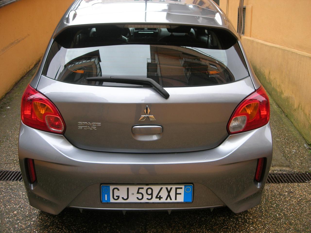 Mitsubishi Space Star Space Star 1.2 Invite Radio