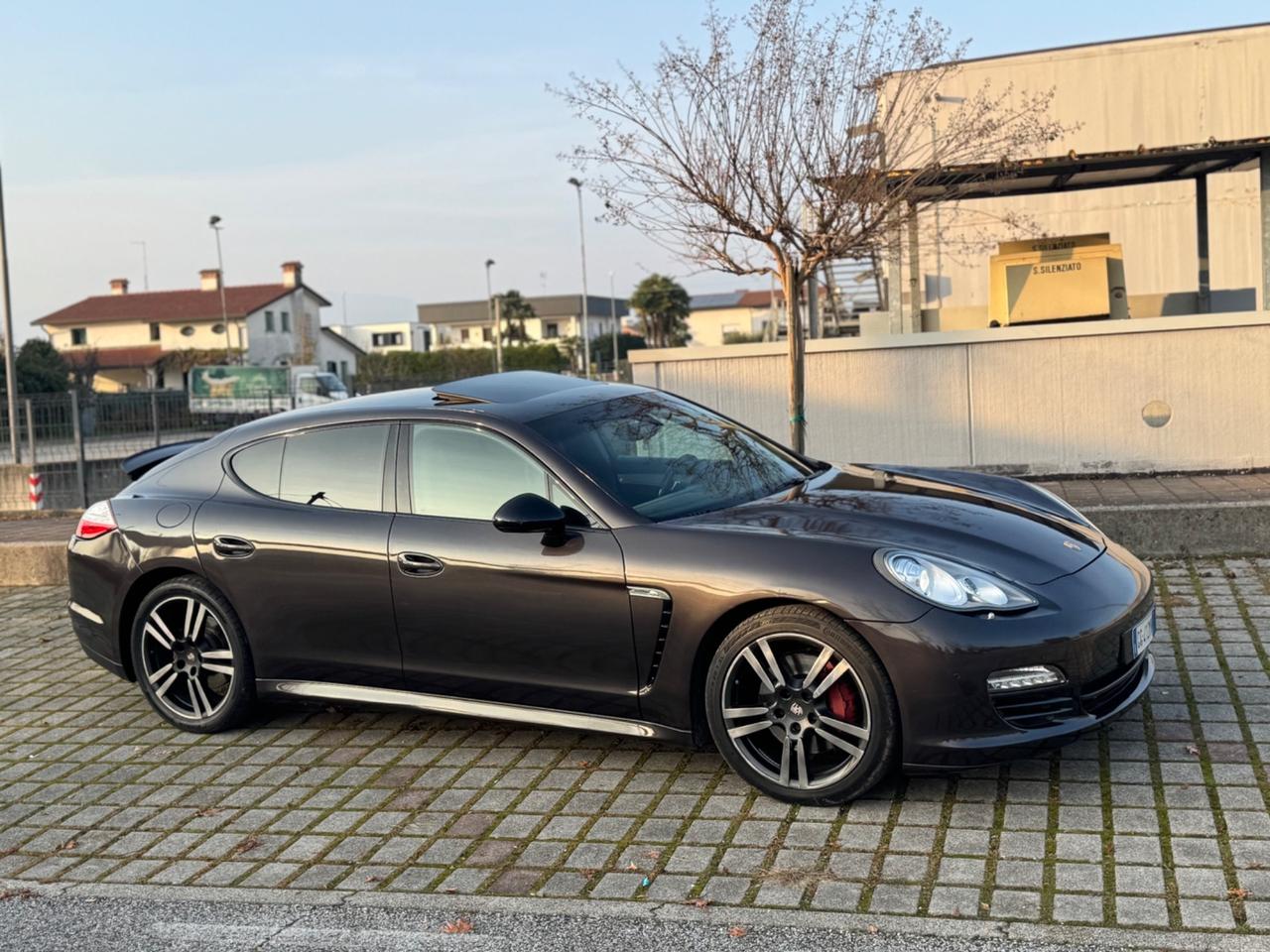 Porsche Panamera 3.0 Diesel PLATINUM EDITION