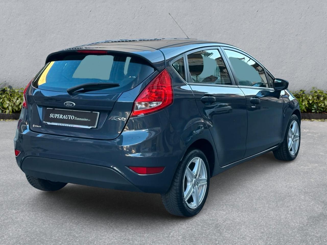 Ford Fiesta 1.4 TDCi 5 P OK neo patentati