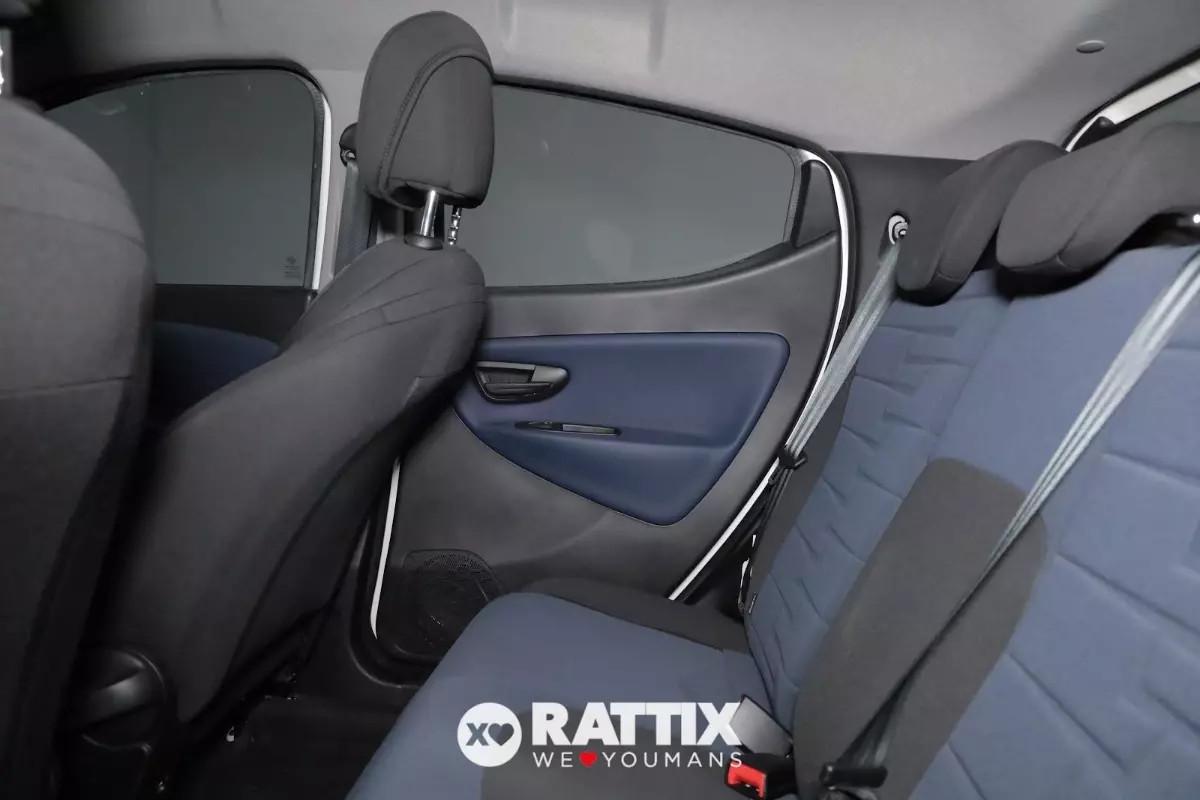 Lancia Ypsilon 1.0 Firefly Hybrid 70CV Platino