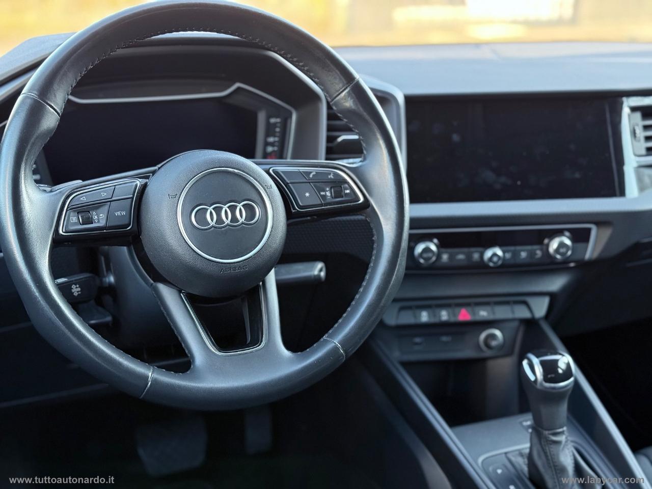 AUDI A1 SPB 35 TFSI S tronic Identity Black