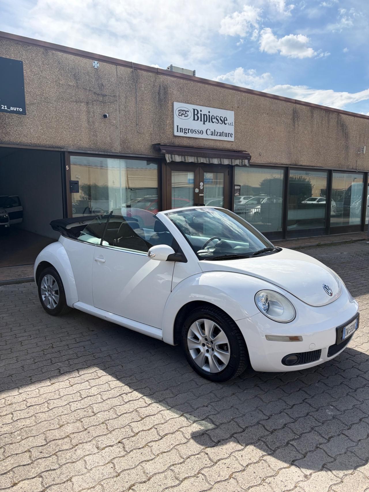 Volkswagen New Beetle 1.4 16V Cabrio