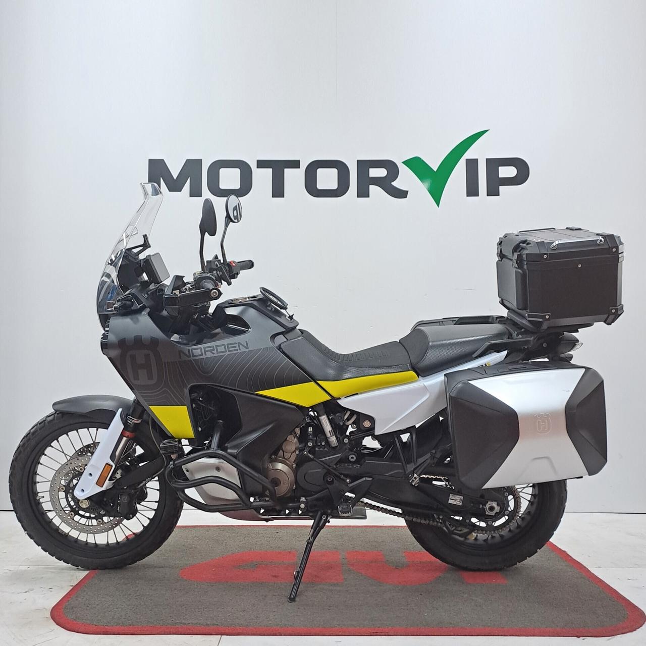 Husqvarna Norden 901 110€/MESE SENZA ANTICIPO