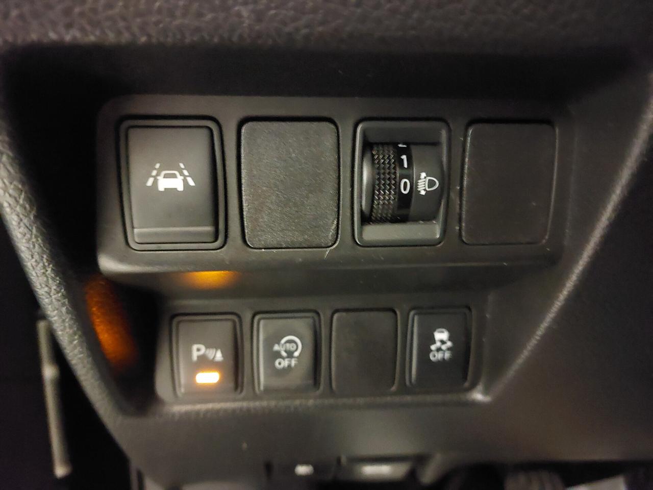 NISSAN Qashqai 2ª serie Qashqai 1.5 dCi N-Conn...