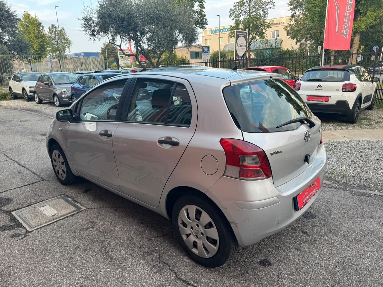 Toyota Yaris 1.0 69CV