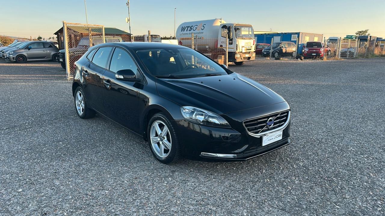 Volvo V40 D2 1.6 Momentum