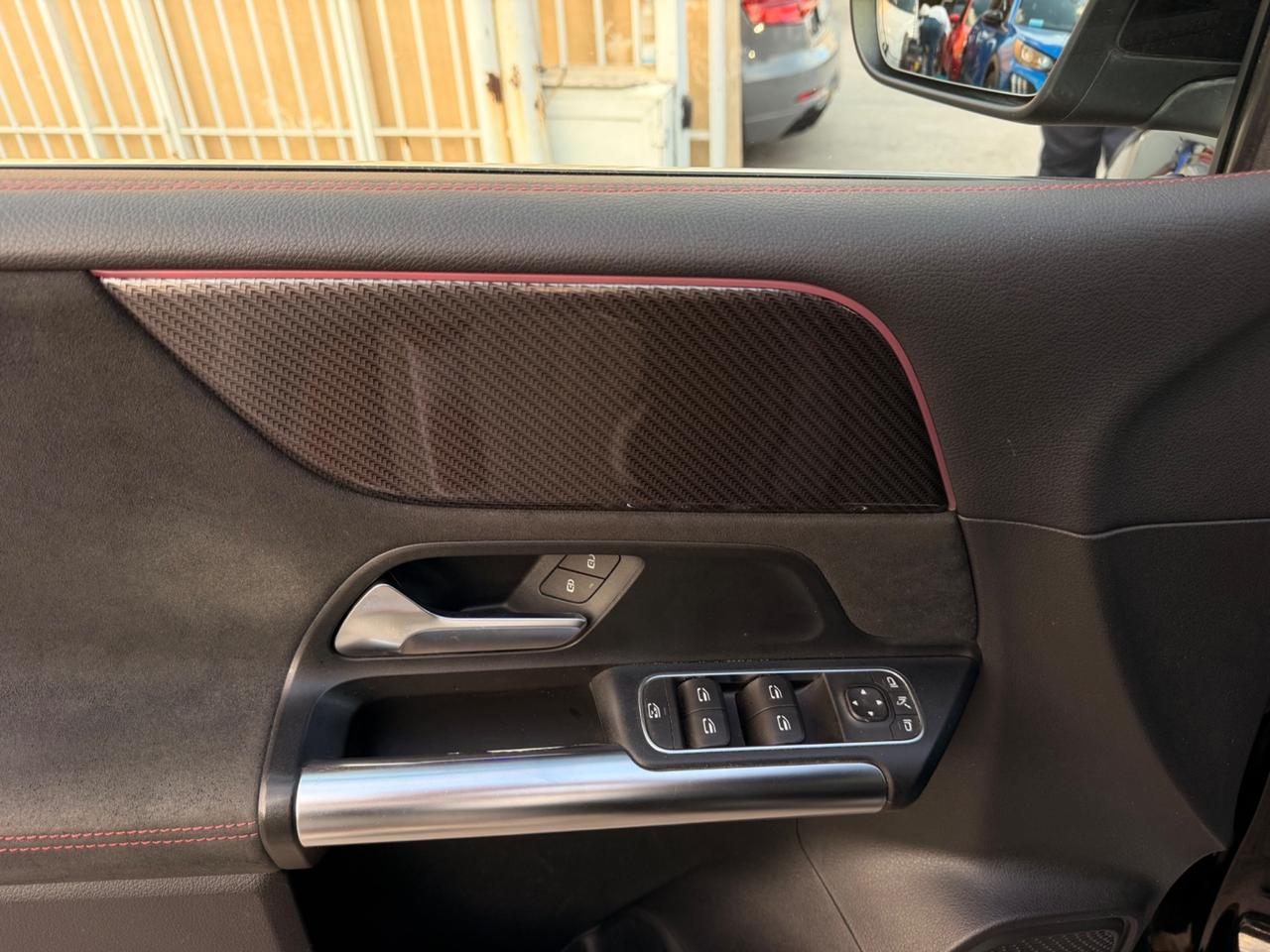 Mercedes-benz B 180 d Automatic Premium AMG KIT LUCI