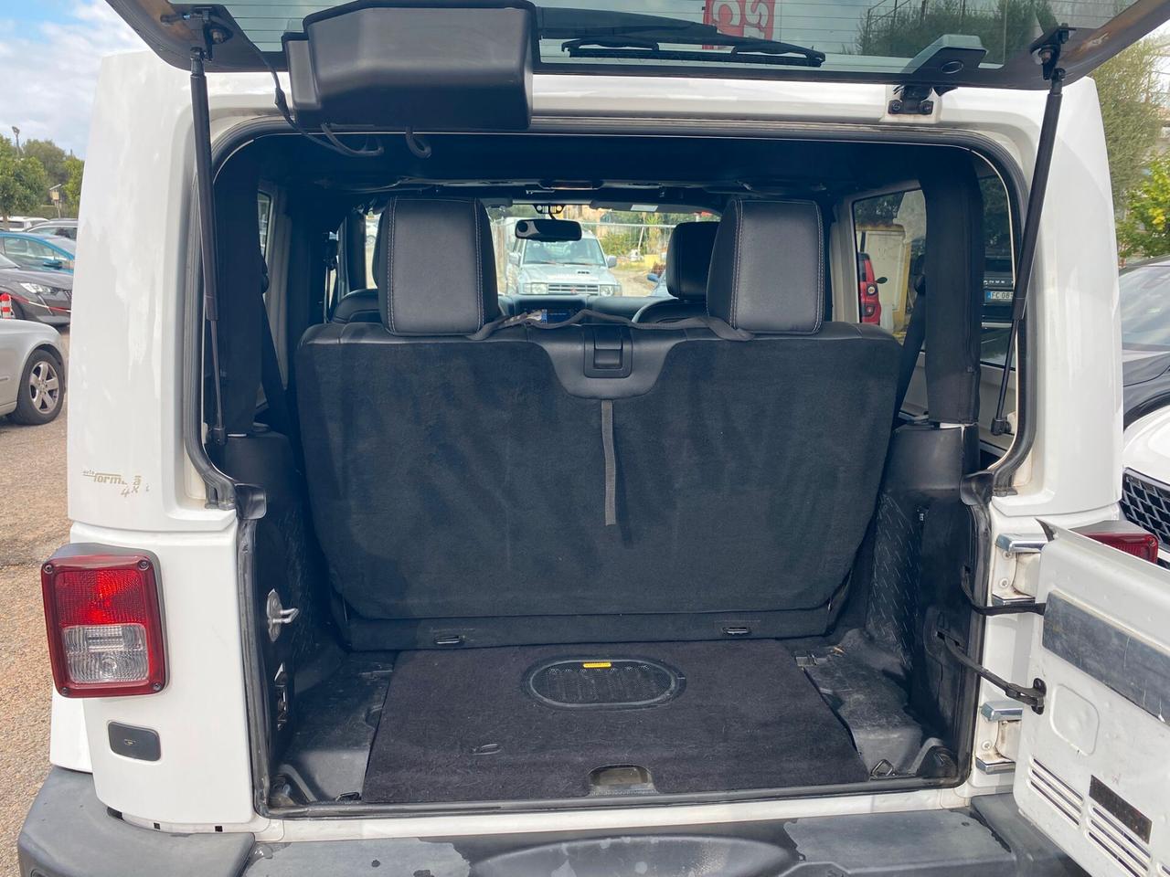 Jeep Wrangler 2.8 CRD DPF Sahara Auto