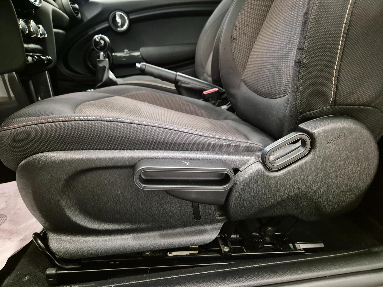 Mini Mini 3 Porte Mini 3p 1.5 One First 75cv - NEOPATENTATI