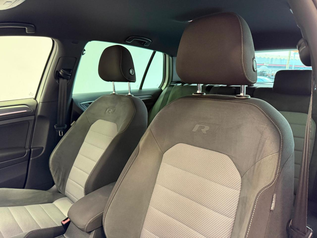 Volkswagen Golf 1.6 TDI -R LINE-110 CV DSG 5p. Sport Edition BlueMotion Tech.
