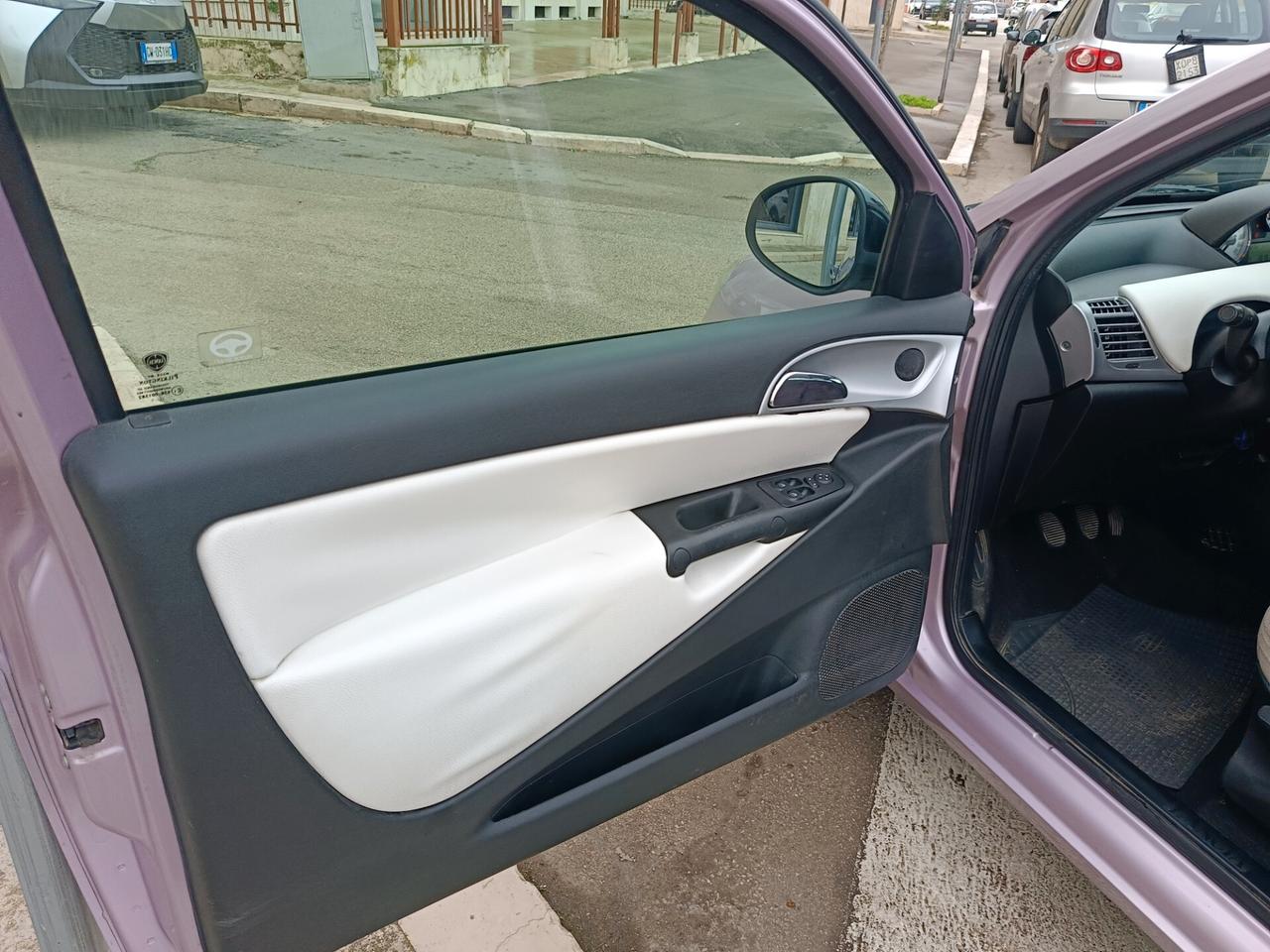 Lancia Ypsilon 1.2 69 CV Elle