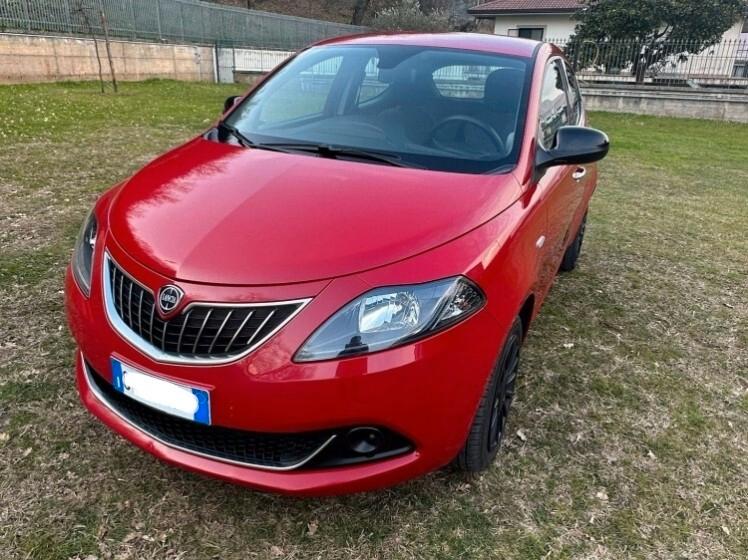 Lancia Ypsilon 1.0 FireFly 5 porte S&S Hybrid Alberta Ferretti
