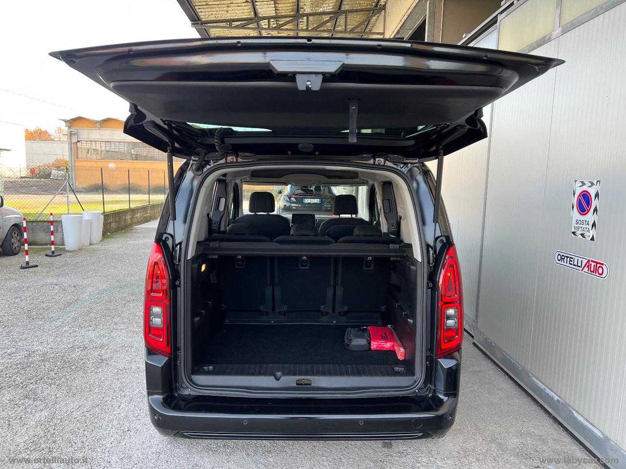 Combo Cargo 1.5 D 130S&S AT8 COME NUOVO