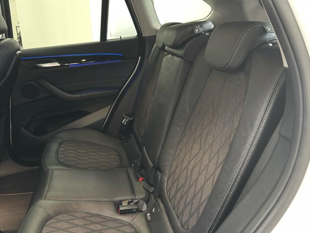 BMW X1 16 d xLine sDrive Steptronic