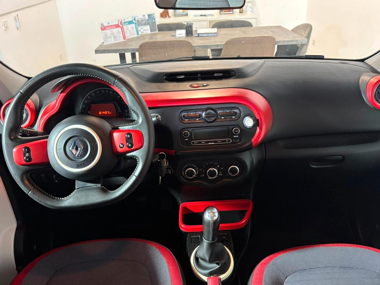 RENAULT TWINGO 1.0 BENZINA CLIMA