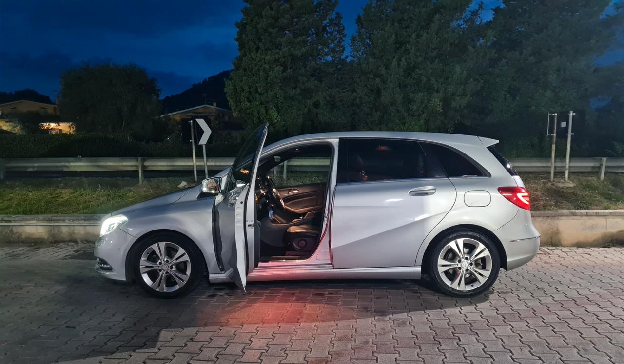 Mercedes-benz B 180*UNICOPROPRIETARIO *CDI Automatic Premium