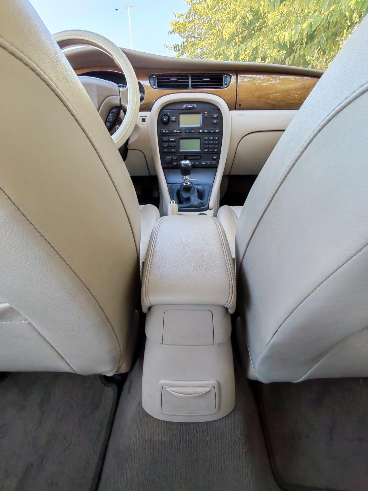 Jaguar X-Type 2.5 V6 24V cat Executive