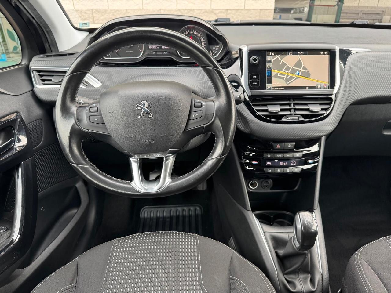 Peugeot 208 PureTech 82 5 porte Allure