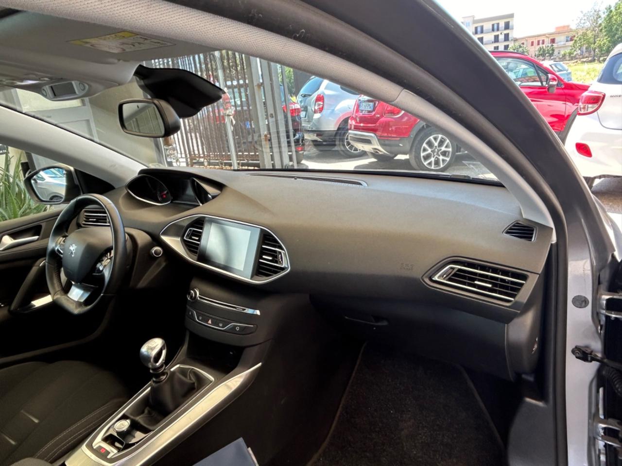 Peugeot 308 1.6 e-HDi 115 CV Stop&Start GT Line