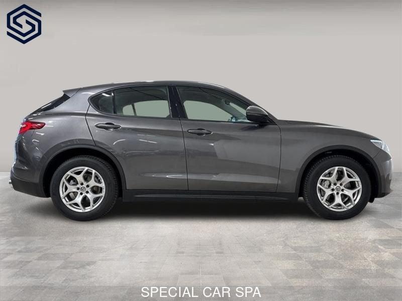 Alfa Romeo Stelvio 2.2 t Business Q4 190cv auto